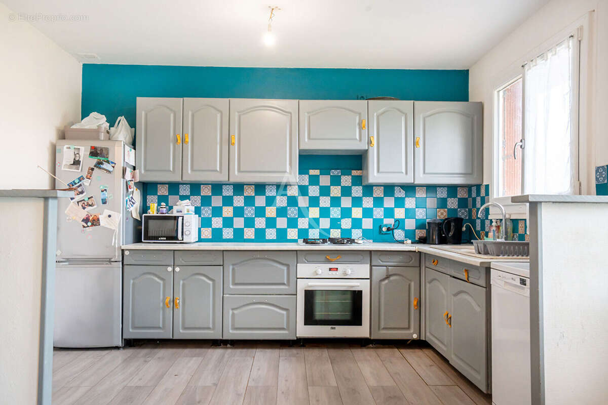 Maison à LE PUY-NOTRE-DAME