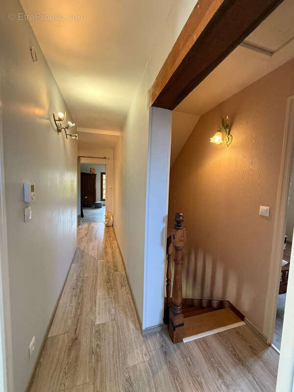 exceptionnel! maison avec 300 m² de dépendance, gare à pied, idéal artisan, collectionneur... - photo 6