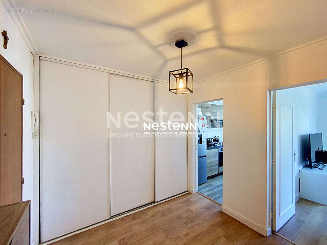 Appartement à Garges Les Gonesse 2 pièces de 53 m² avec balcon - photo 3