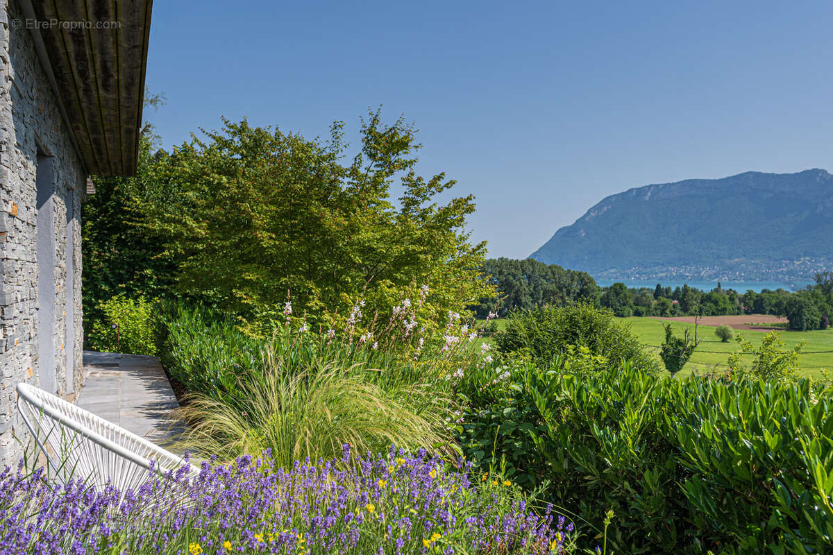 Maison à SAINT-JORIOZ