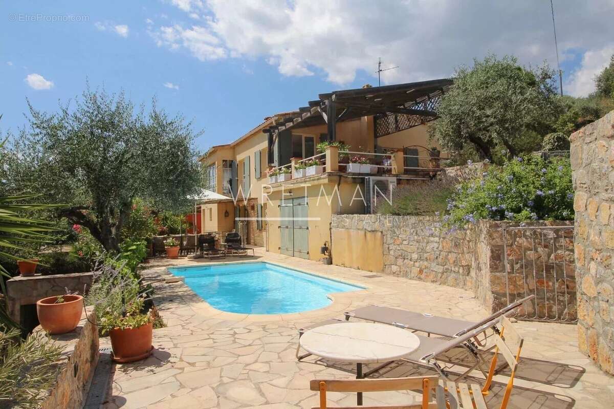 Maison à FAYENCE