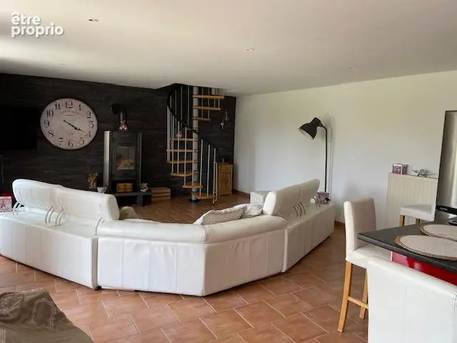 LANVOLLON, à 15 kms de la mer, Belle propriété à vendre,  piscine, 1.1 ha de terrain - photo 2