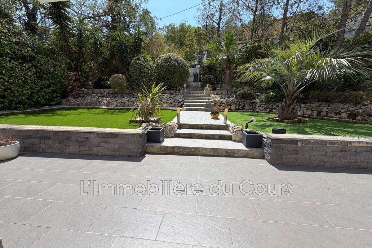 Maison 105 m² à Martigues  - photo 6