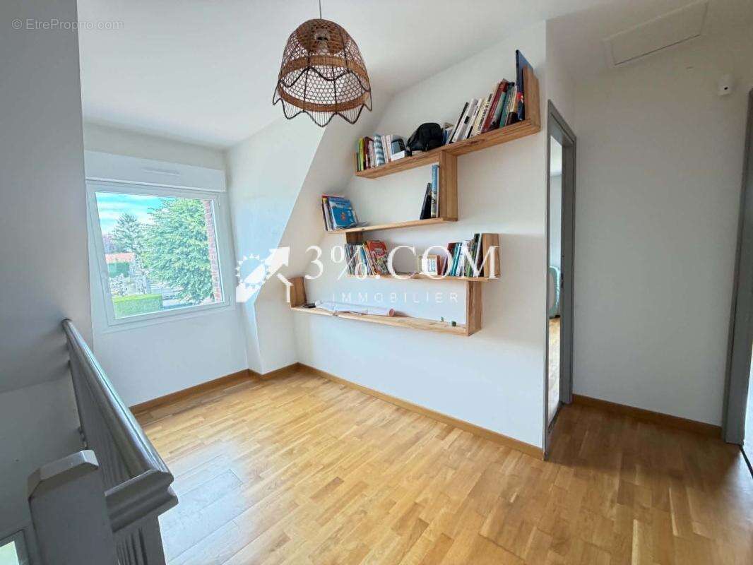 Maison à MERIGNIES