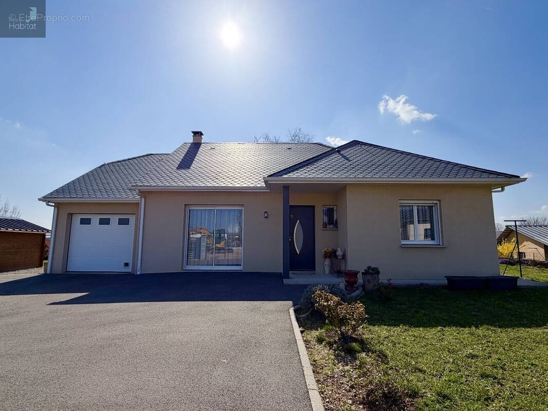 Maison à SEBAZAC-CONCOURES