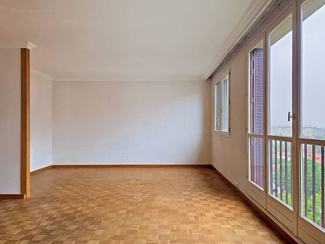 Appartement à CHATILLON