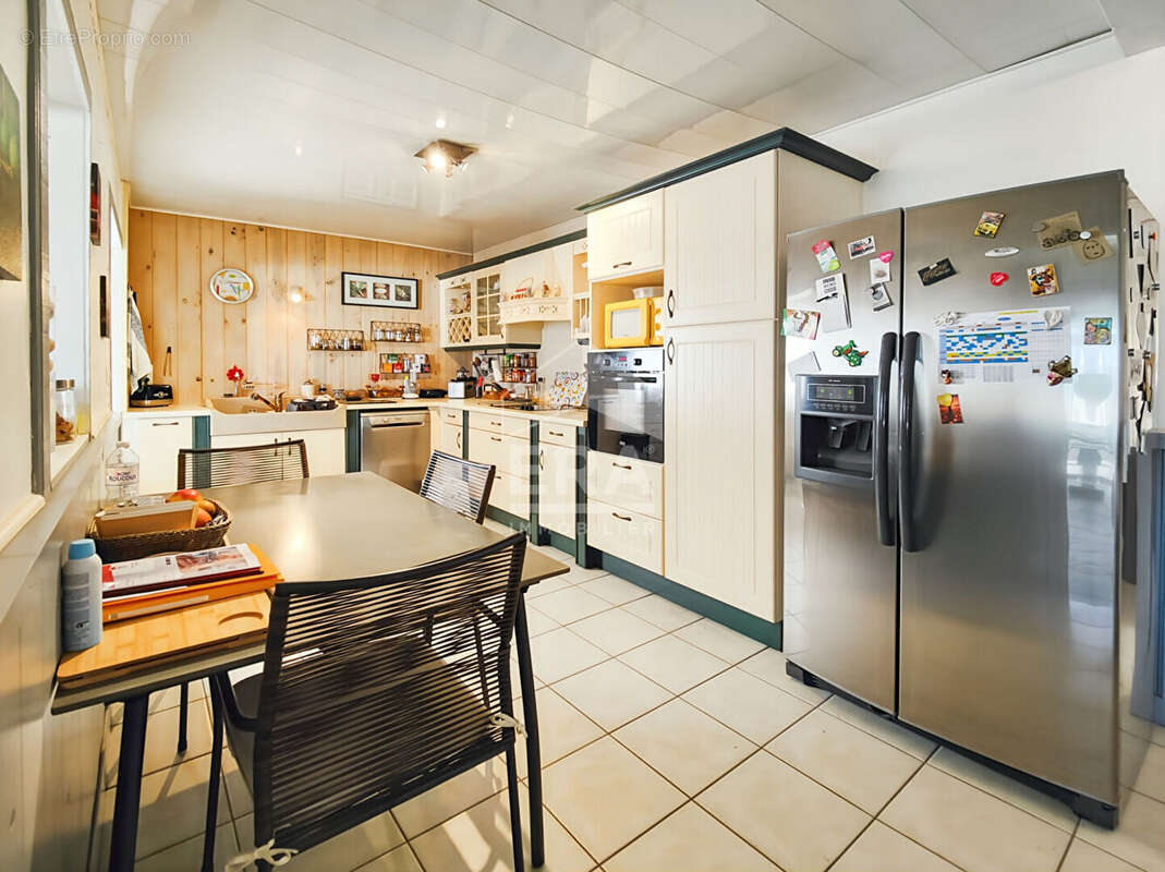 Appartement à CHATEAUNEUF-LES-MARTIGUES