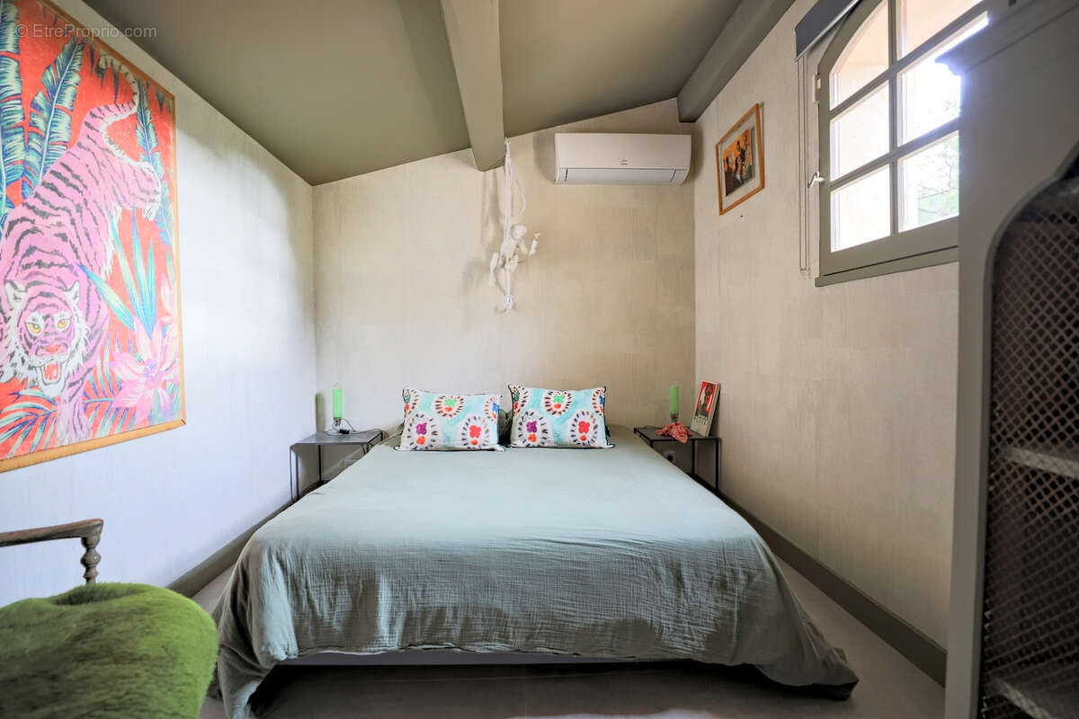 Maison à LE CASTELLET