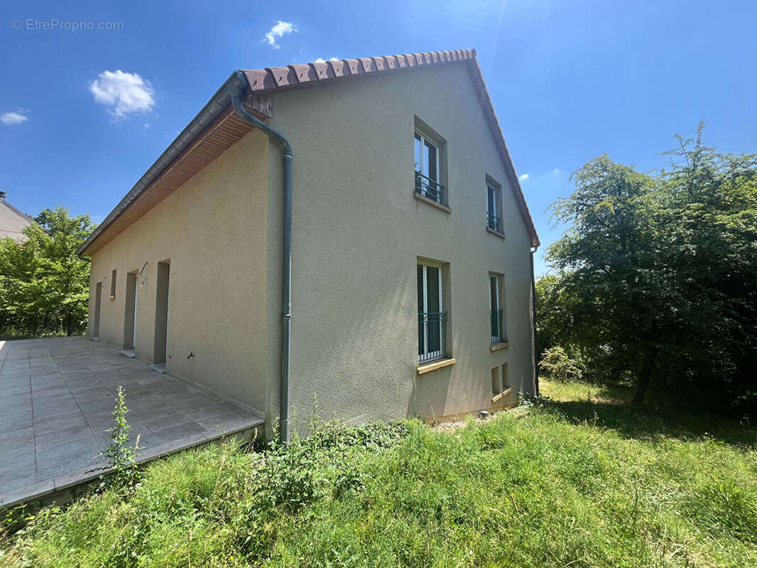 Maison à SCY-CHAZELLES