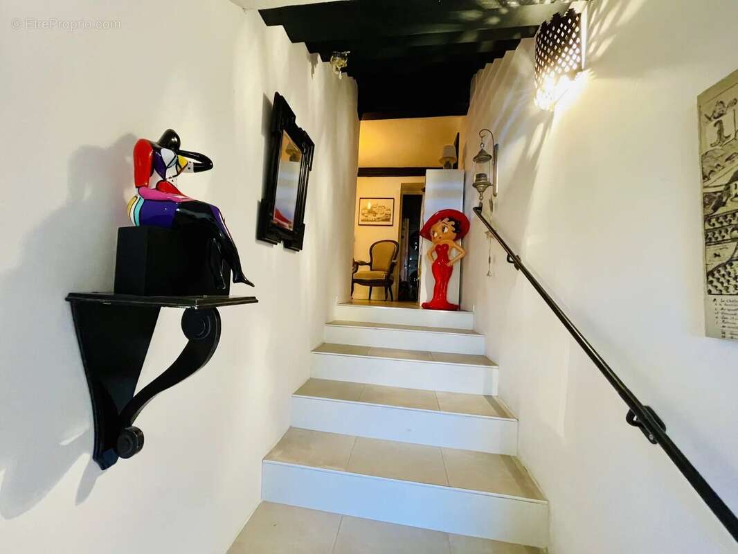 Appartement à MIRABEL-AUX-BARONNIES