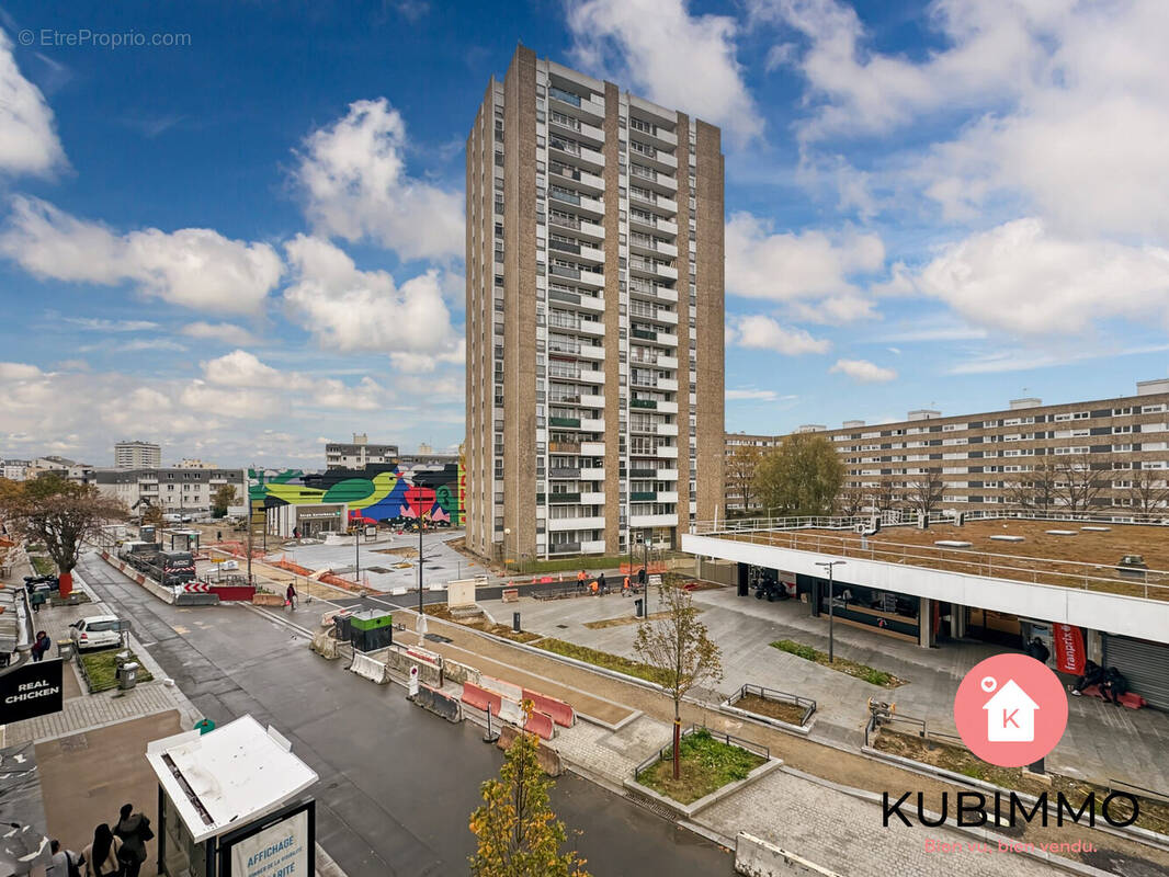 Appartement à LES LILAS