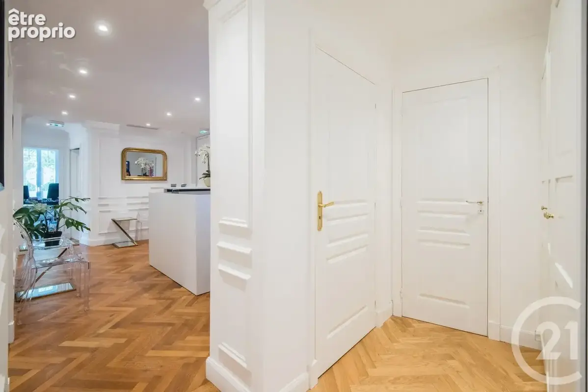 Appartement 6 pièces 132 m² à vendre à Nice (06000) - photo 8