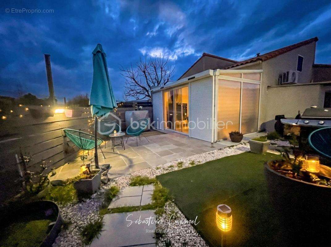 Maison à VIC-LA-GARDIOLE