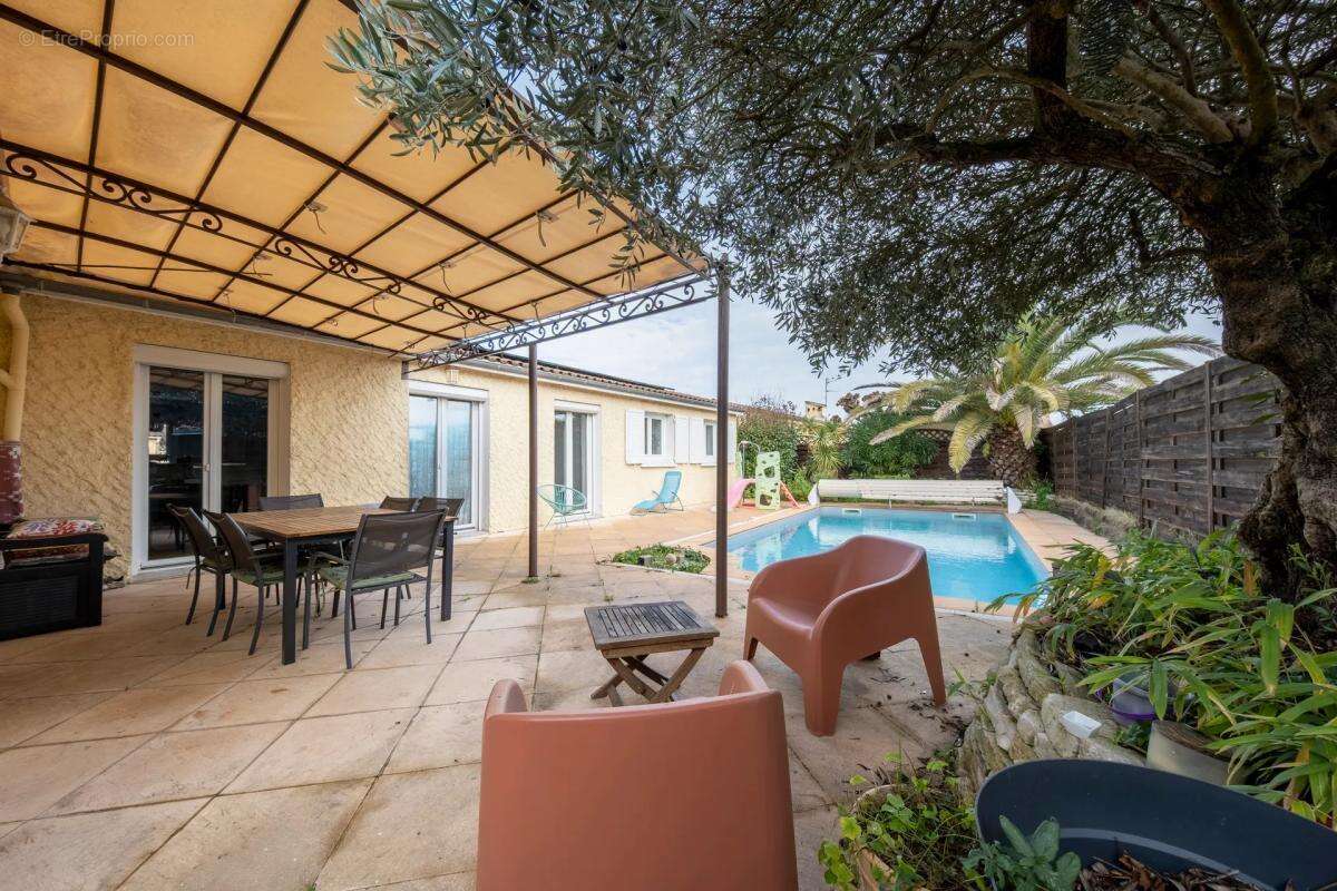 Maison à FENOUILLET