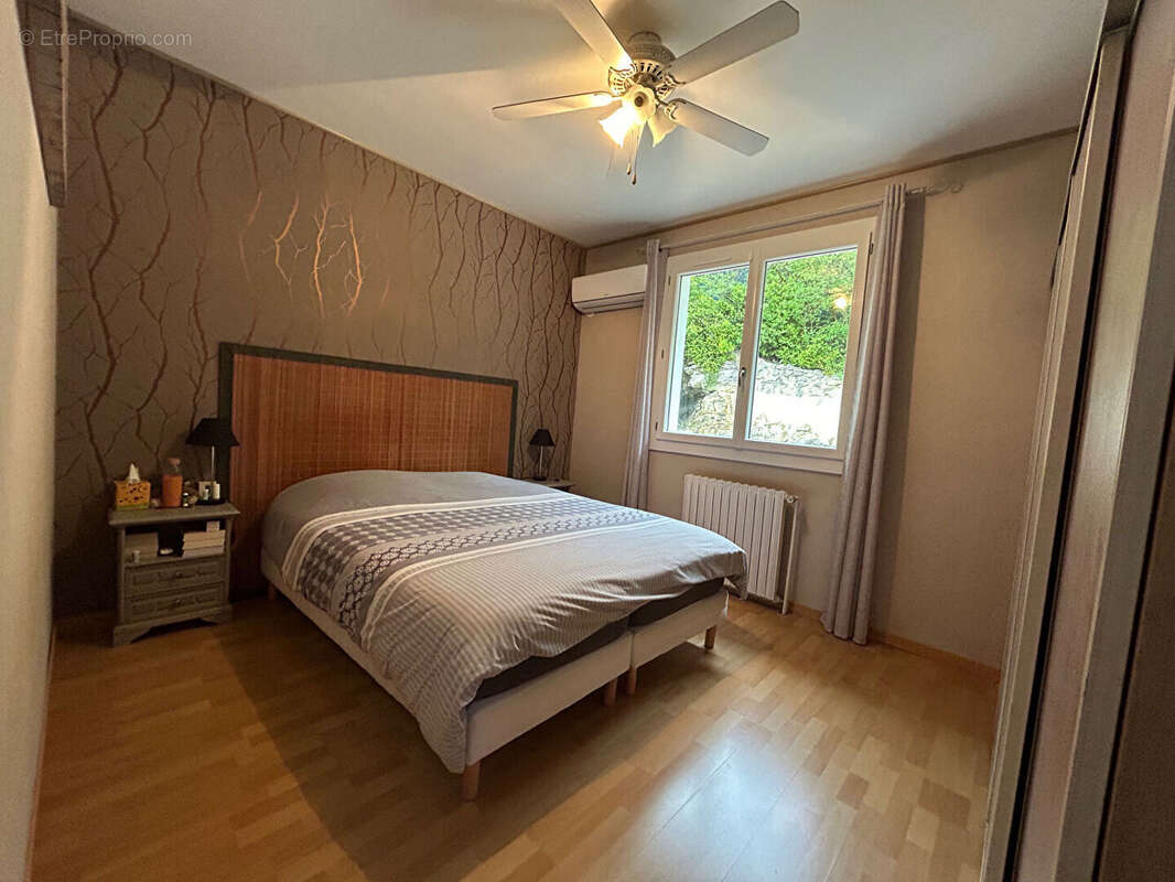 Maison à LAROQUE-DES-ARCS