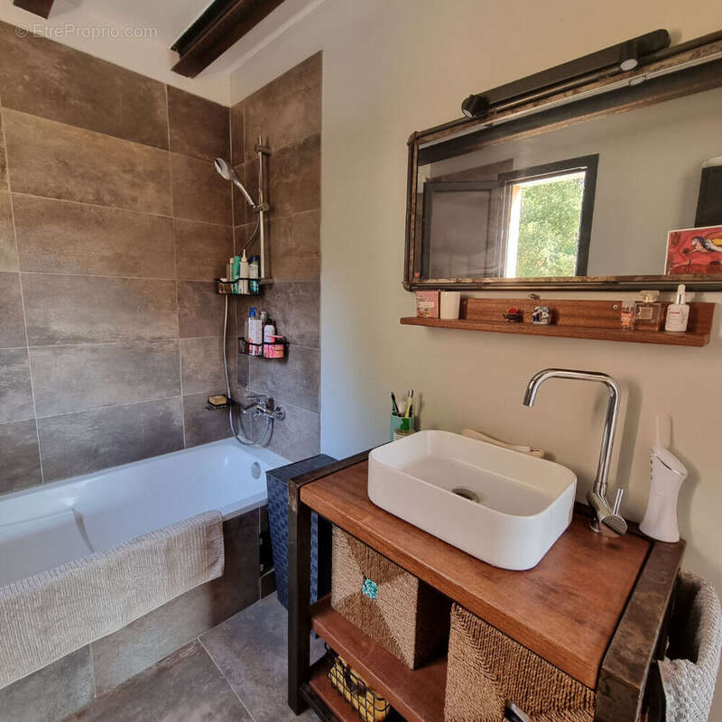 Maison à LES ADRETS-DE-L&#039;ESTEREL