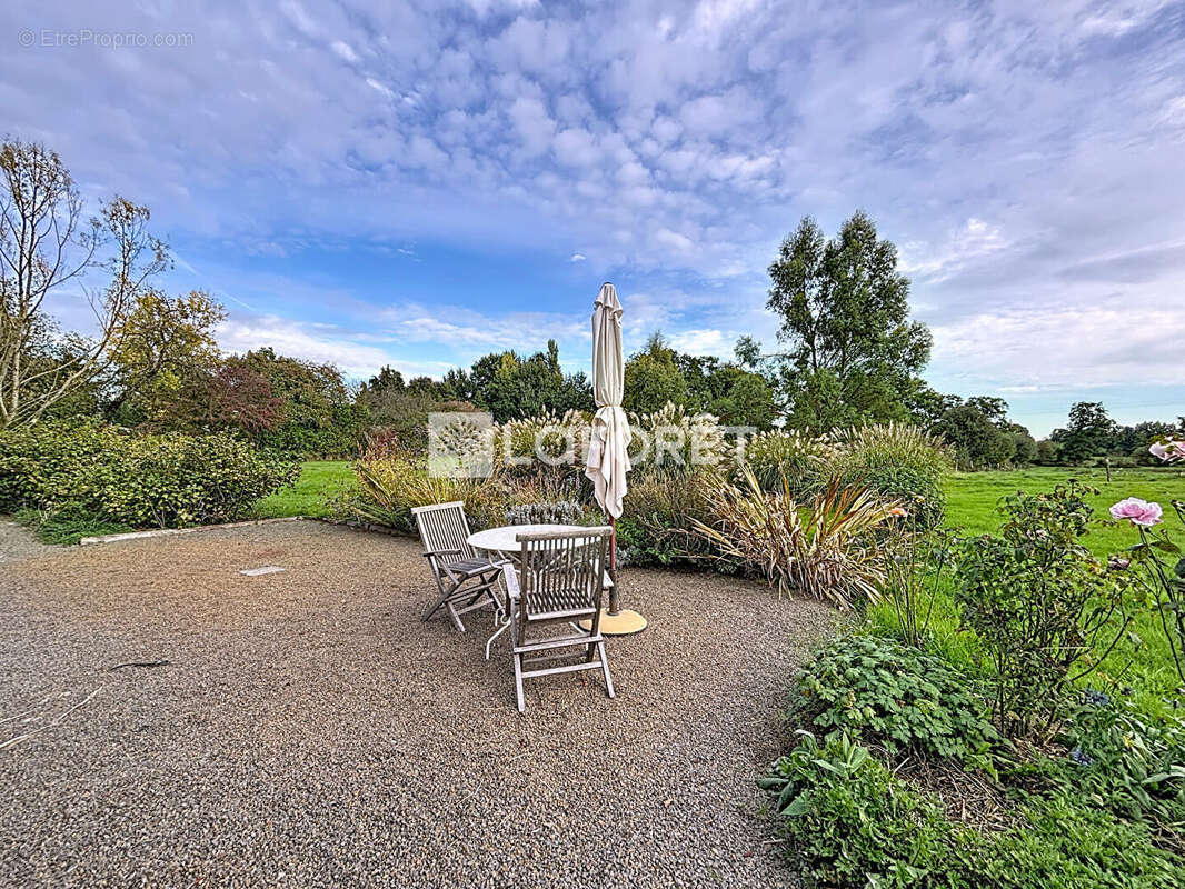 Maison à BELLOU-EN-HOULME