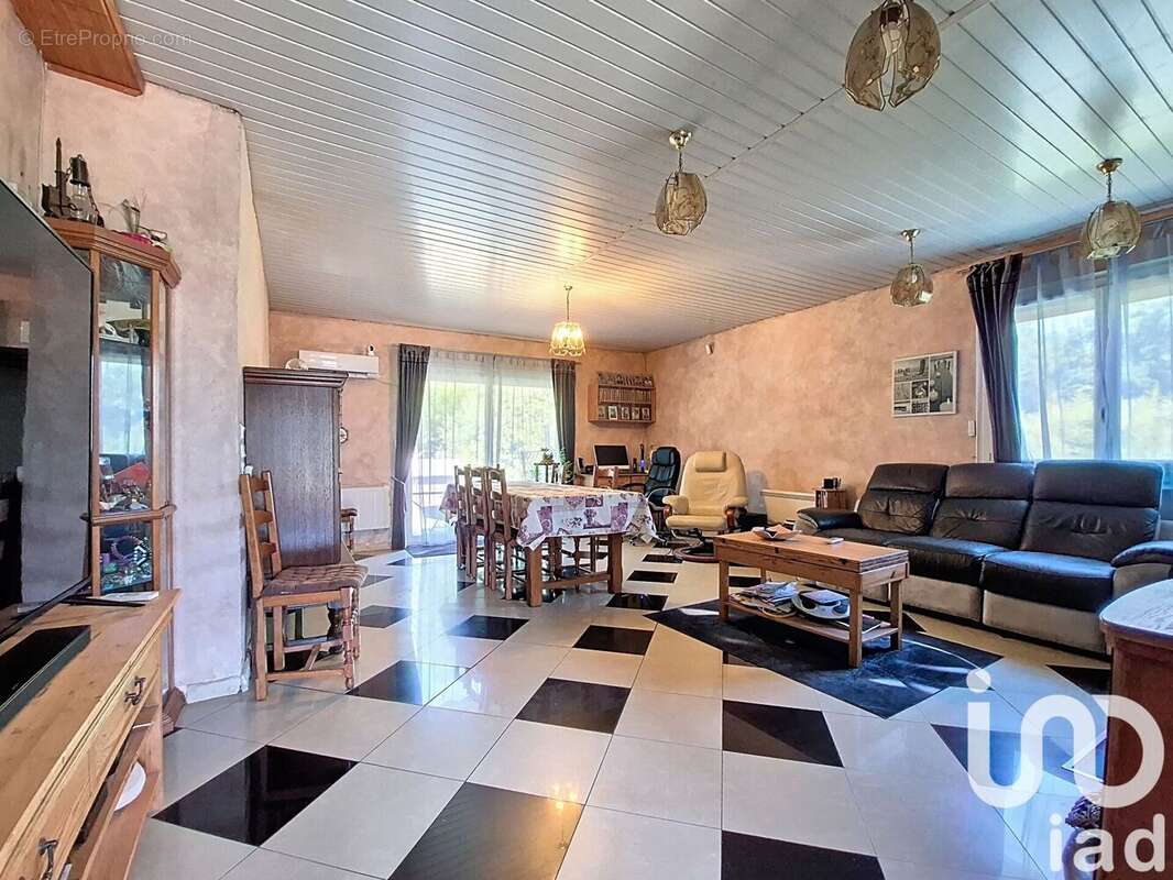 Maison 118 m² à Boismorand  - photo 3