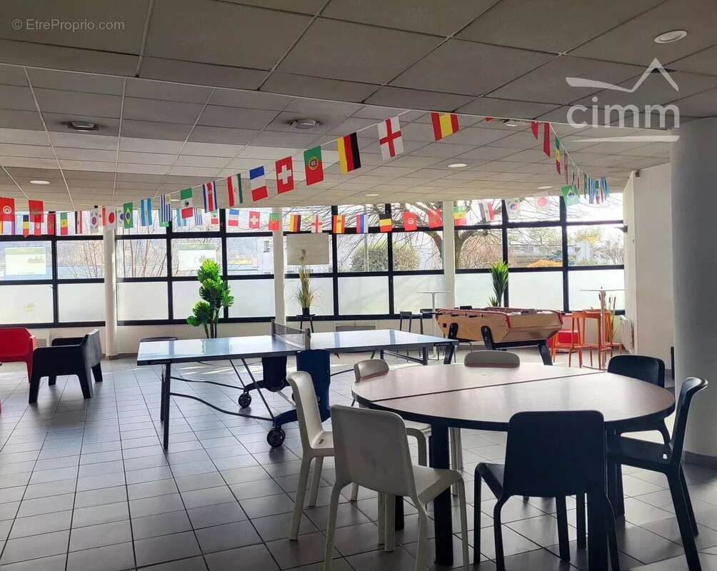 Appartement à SAINT-MARTIN-D'HERES