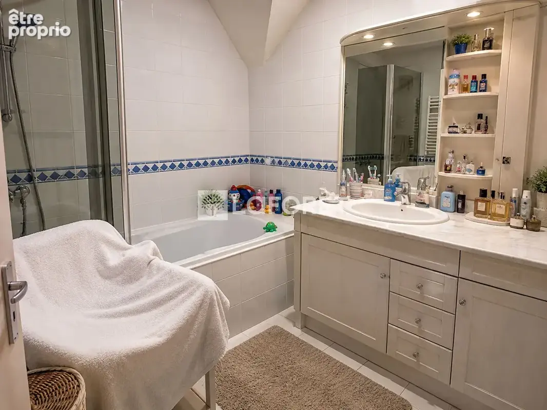 Maison familiale 7 pièces avec sous-sol total -Secteur Plateau, Fontenay-sous-Bois - photo 11