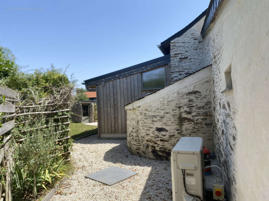 Maison à SAINT-MARS-DU-DESERT