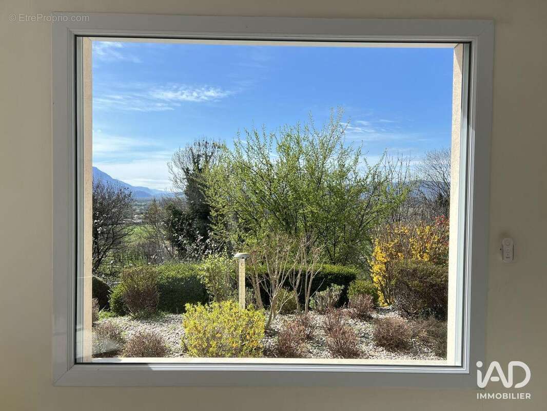 Photo 5 - Maison à LA BUISSE