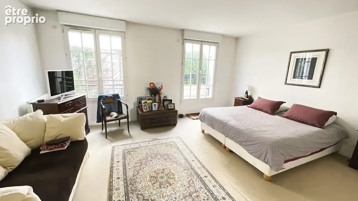 Puteaux hyper-centre   rare maison avec jardin   135 m2   3/4 chambres   2 parkings - photo 4