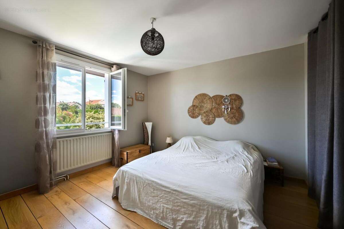 Maison à MARCY-L'ETOILE