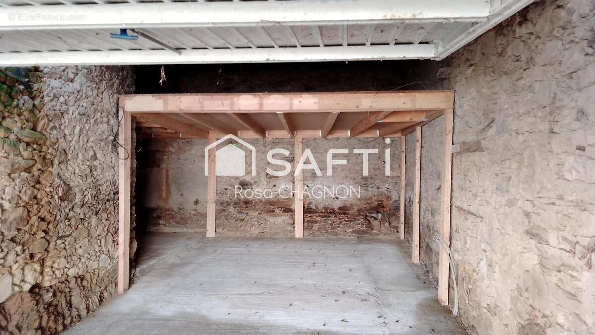 Photo 2 - Maison à SAINT-MAURICE-LE-GIRARD