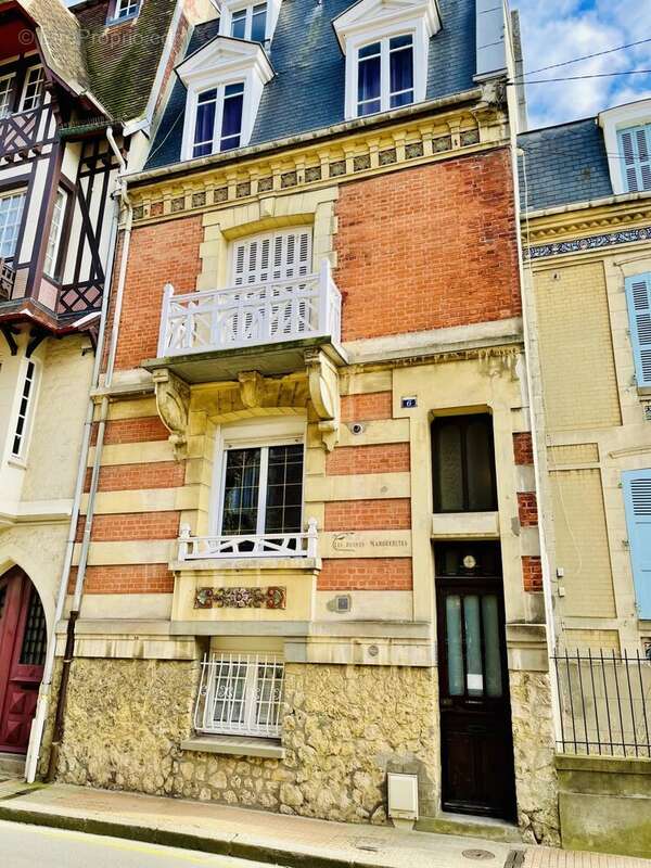 Appartement à TROUVILLE-SUR-MER