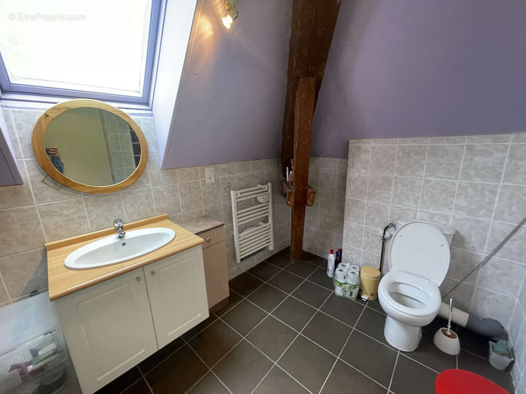 Appartement à ROCHEFORT-MONTAGNE