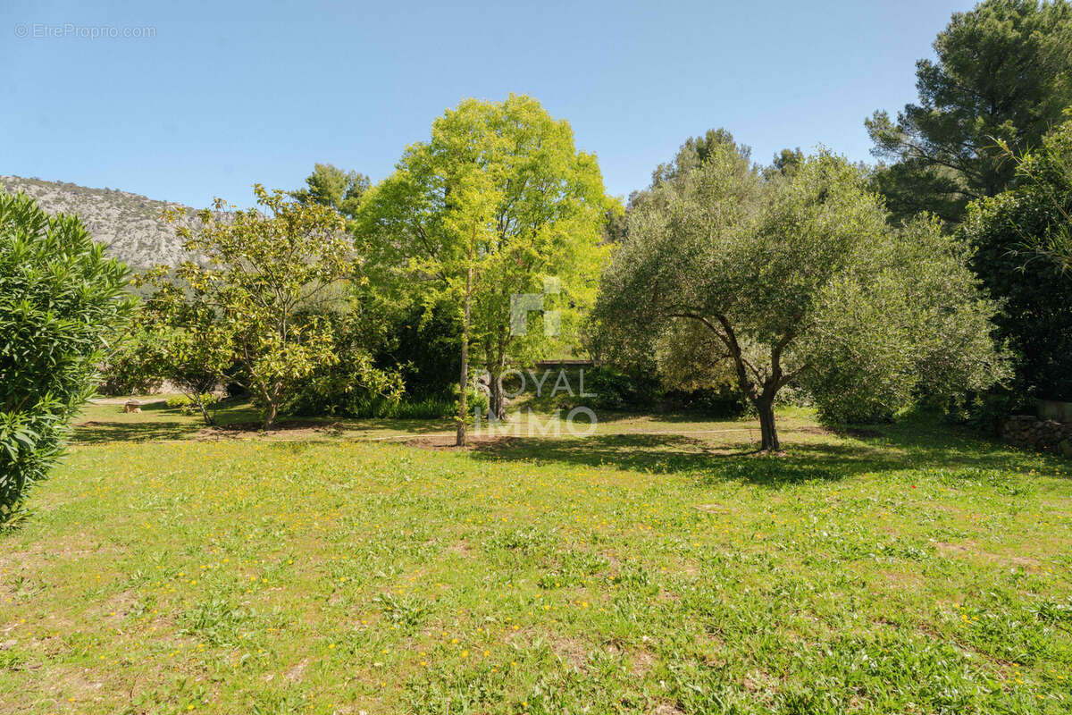 Maison à LA VALETTE-DU-VAR