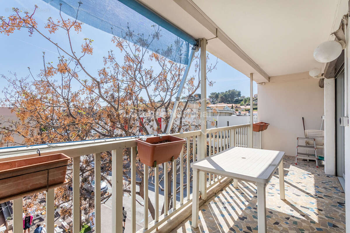 Appartement à CARRY-LE-ROUET