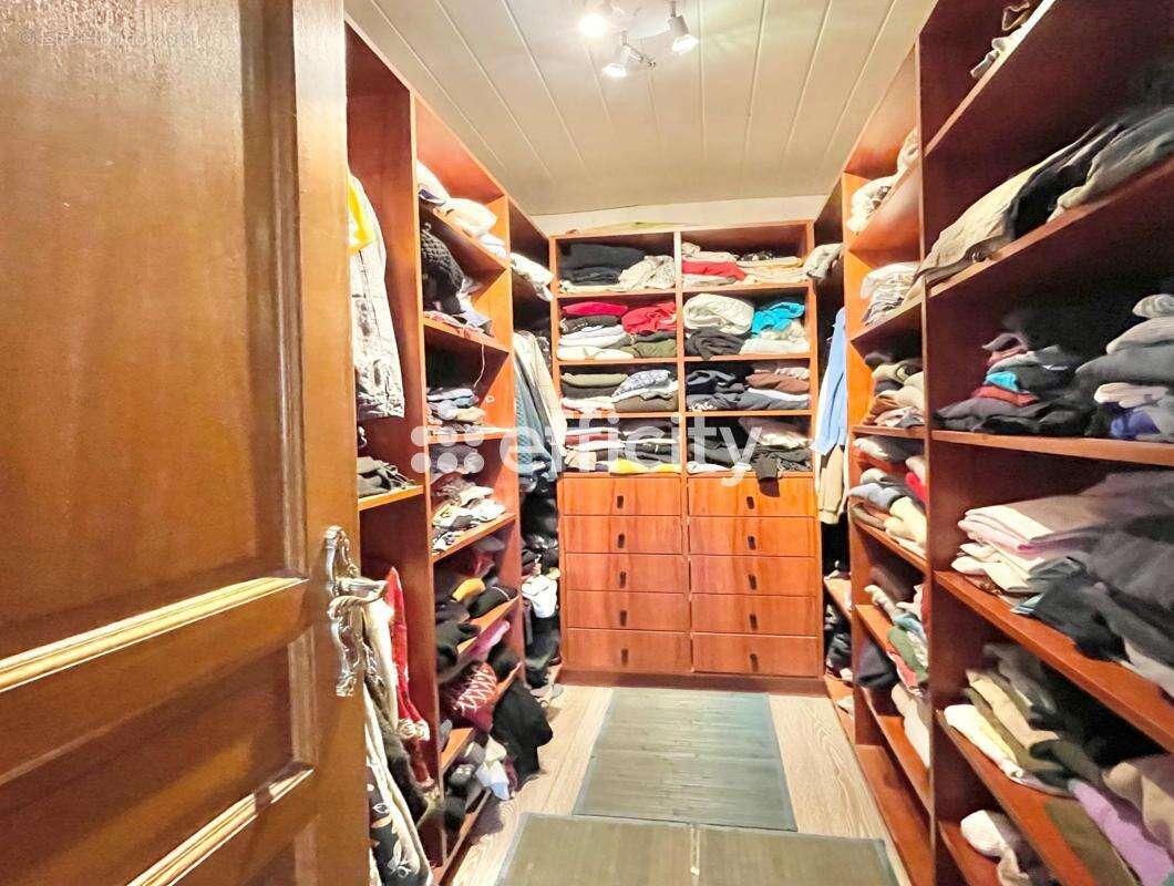 Maison à VARENNES-VAUZELLES