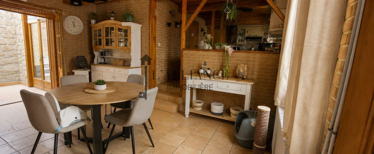 Maison 166 m² à Neuilly-Le-Dien  - photo 3