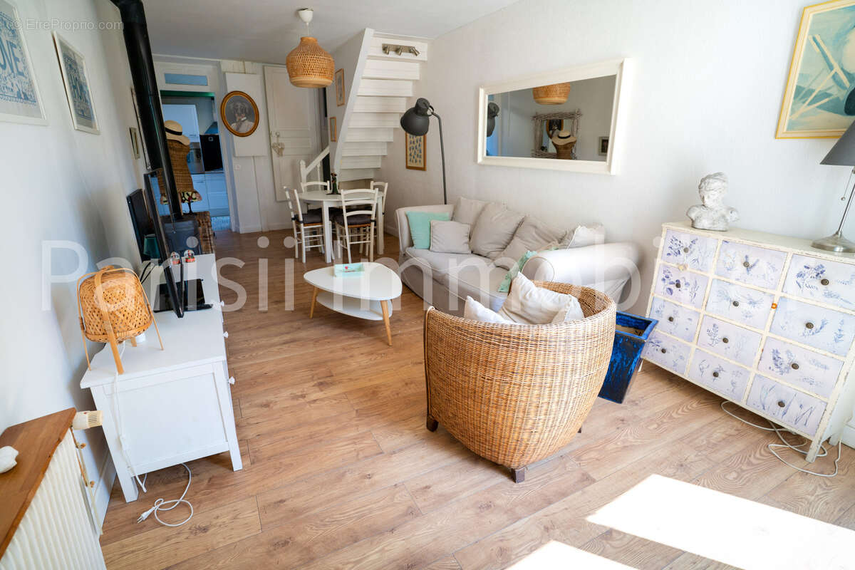 Maison - 77 m2 - 4 pièces - photo 2