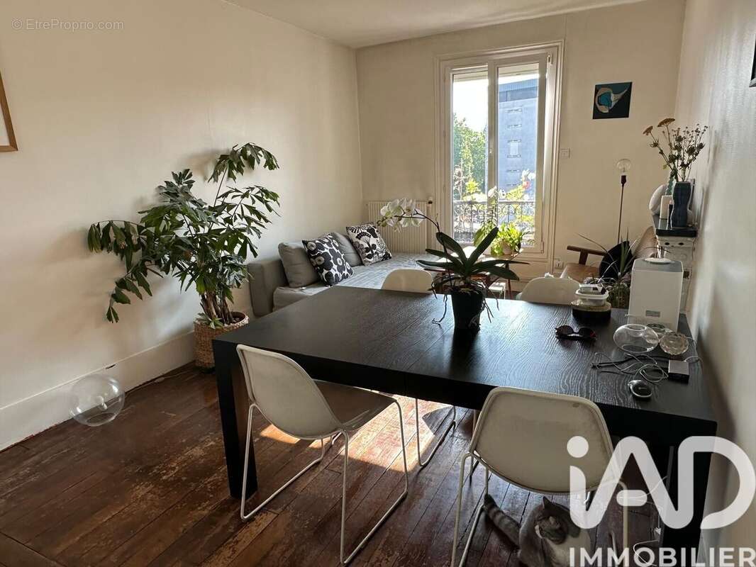 Photo 3 - Appartement à PARIS-10E