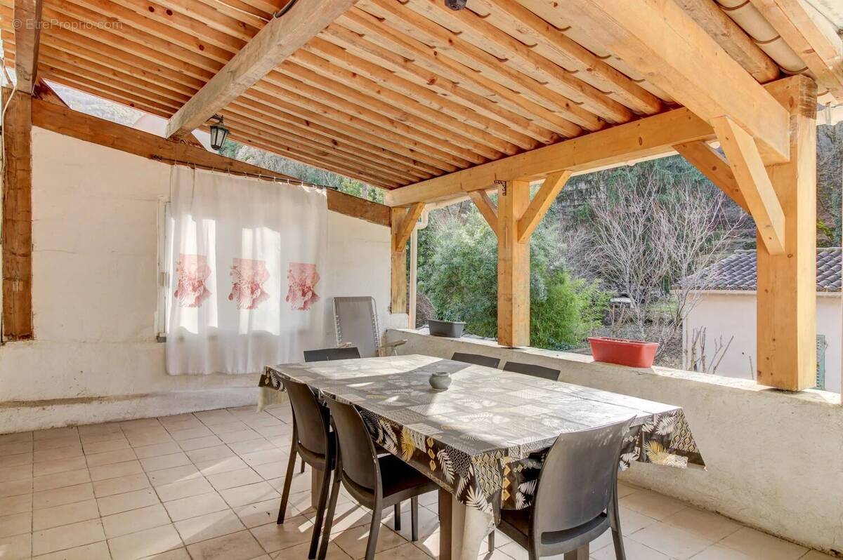 Appartement à TOURNEFORT
