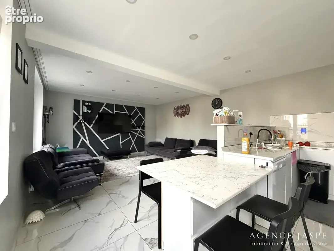 Maison 4 pièces 102 m² à vendre à Sury-Le-Comtal (42450) - photo 5