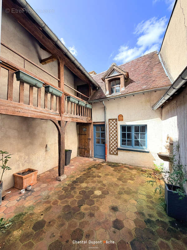 Maison à CHARTRES