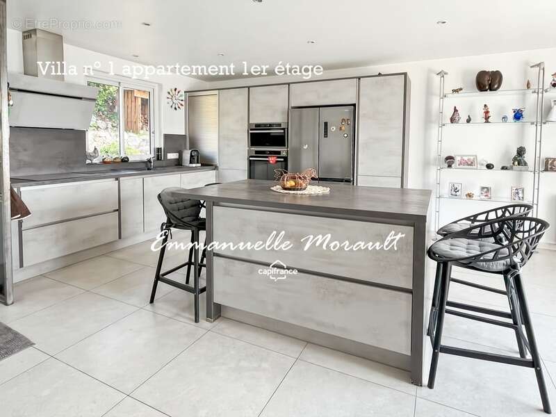 Maison à BAGNOLS-EN-FORET