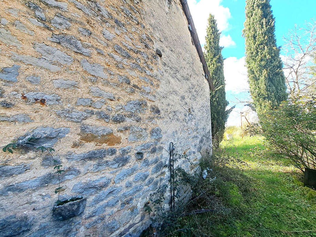 Appartement à PANNESSIERES