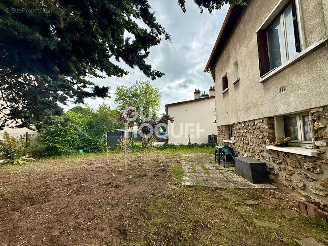 Maison à AUBERGENVILLE