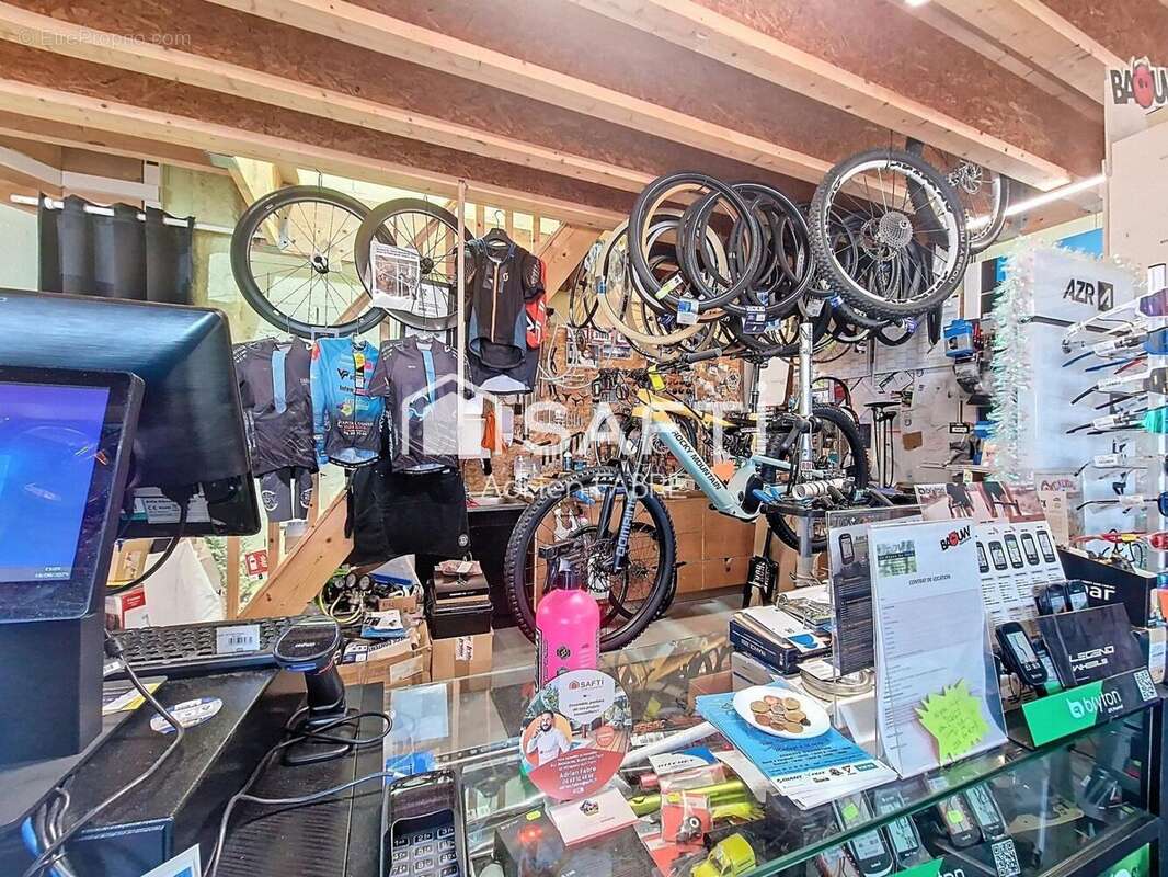 Photo 4 - Commerce à BESSIERES