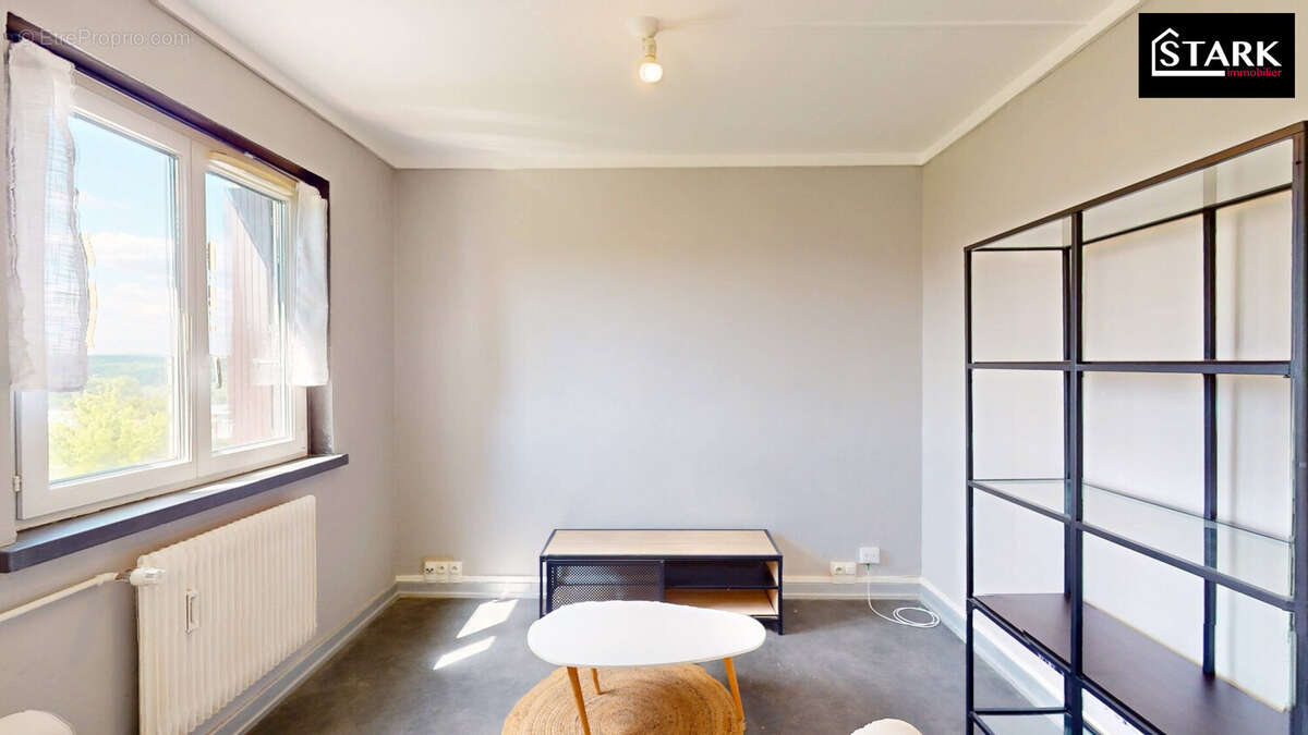 Appartement à VIEUX-CHARMONT