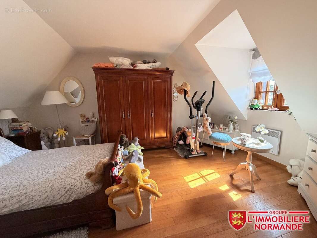 Maison à AUTHEUIL-AUTHOUILLET