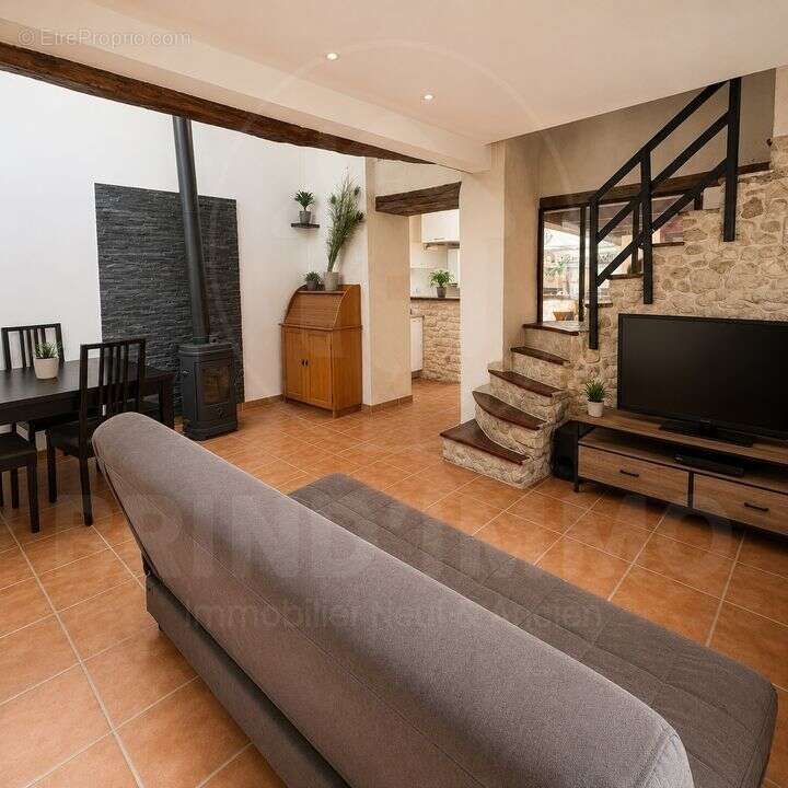 Maison de ville avec potentiel - Hyper-centre d'Étampes - photo 6