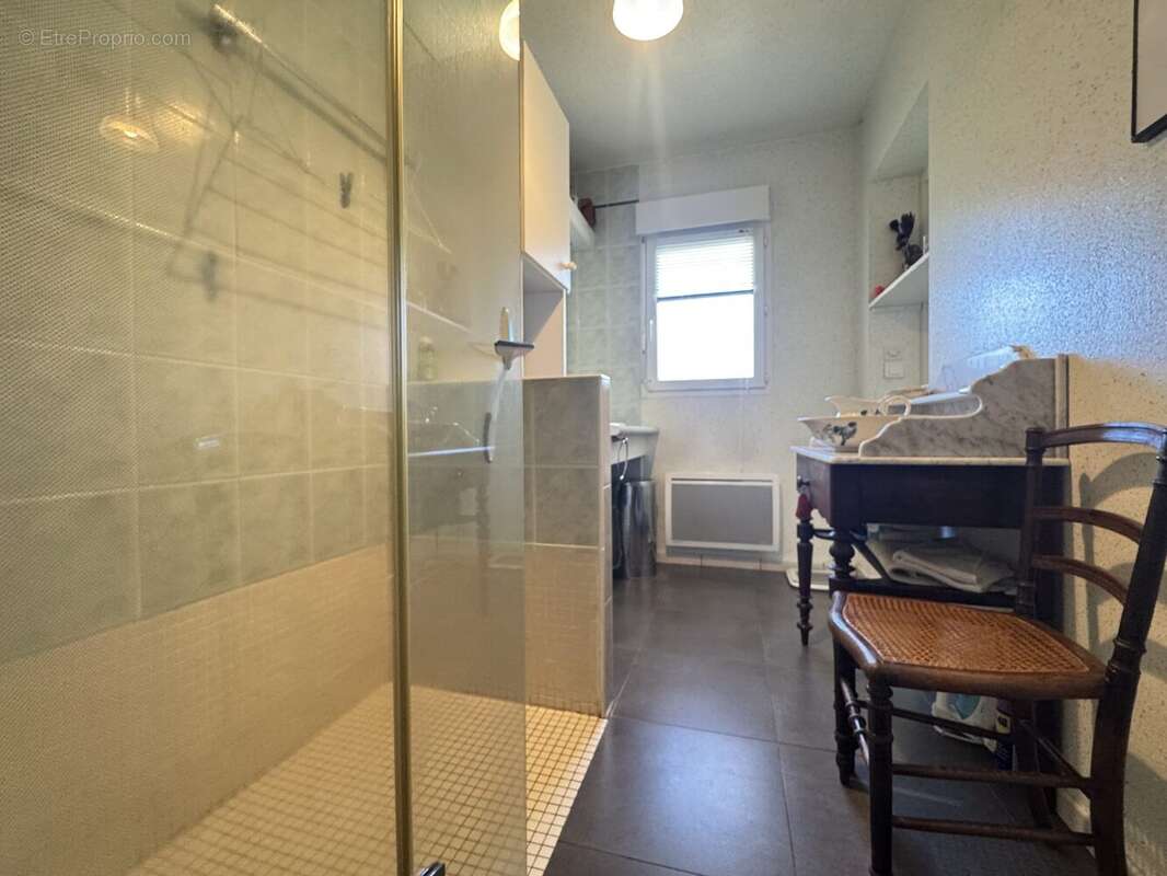 Maison 173 m² à Chatelguyon  - photo 6