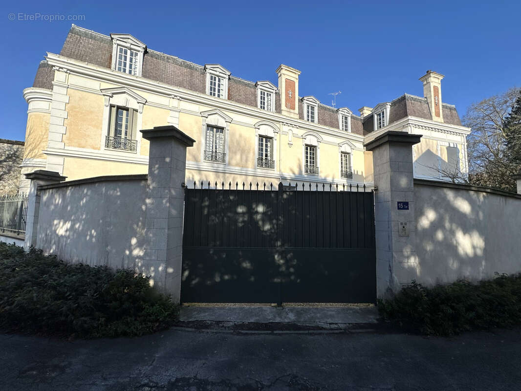 Appartement à FONTAINEBLEAU