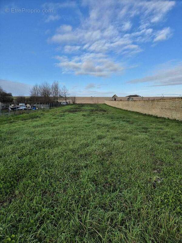 Terrain à FOUQUEURE
